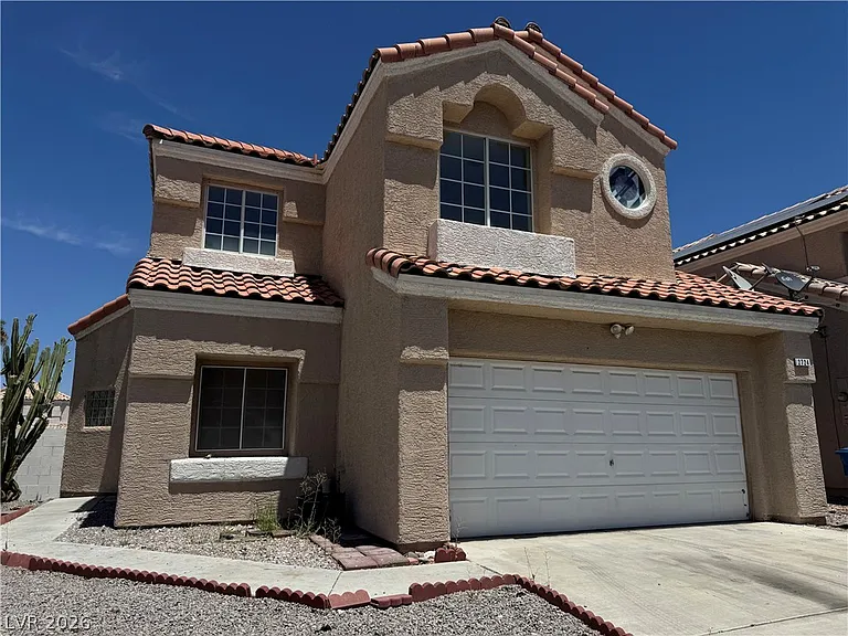 2724 Trotwood Ln — Photo 1