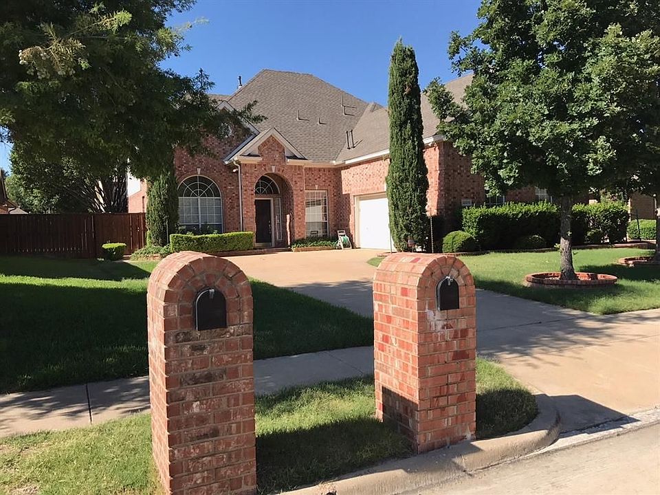 1st image of 12078 Cobblestone Dr