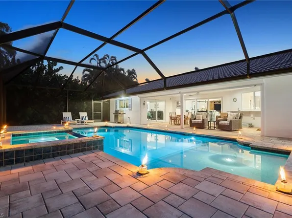 571 Neapolitan LN, NAPLES, FL 34103