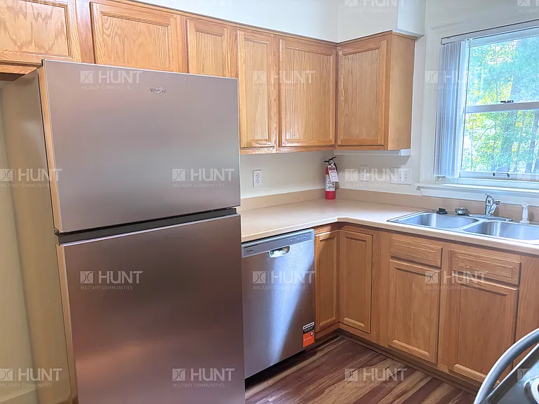 332 Jefferson Dr — Photo 5