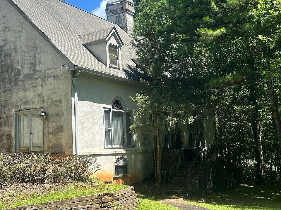 1st image of 3719 Fairburn Rd S