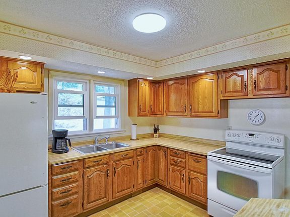 4th image of 1519 Greenwood St