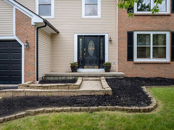 2nd image of 215 Oakview Ct