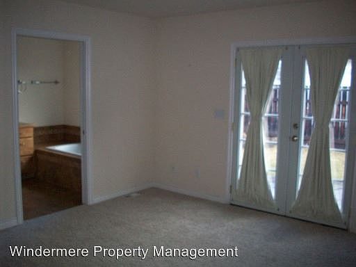 4th image of 1011 S 4th Ave