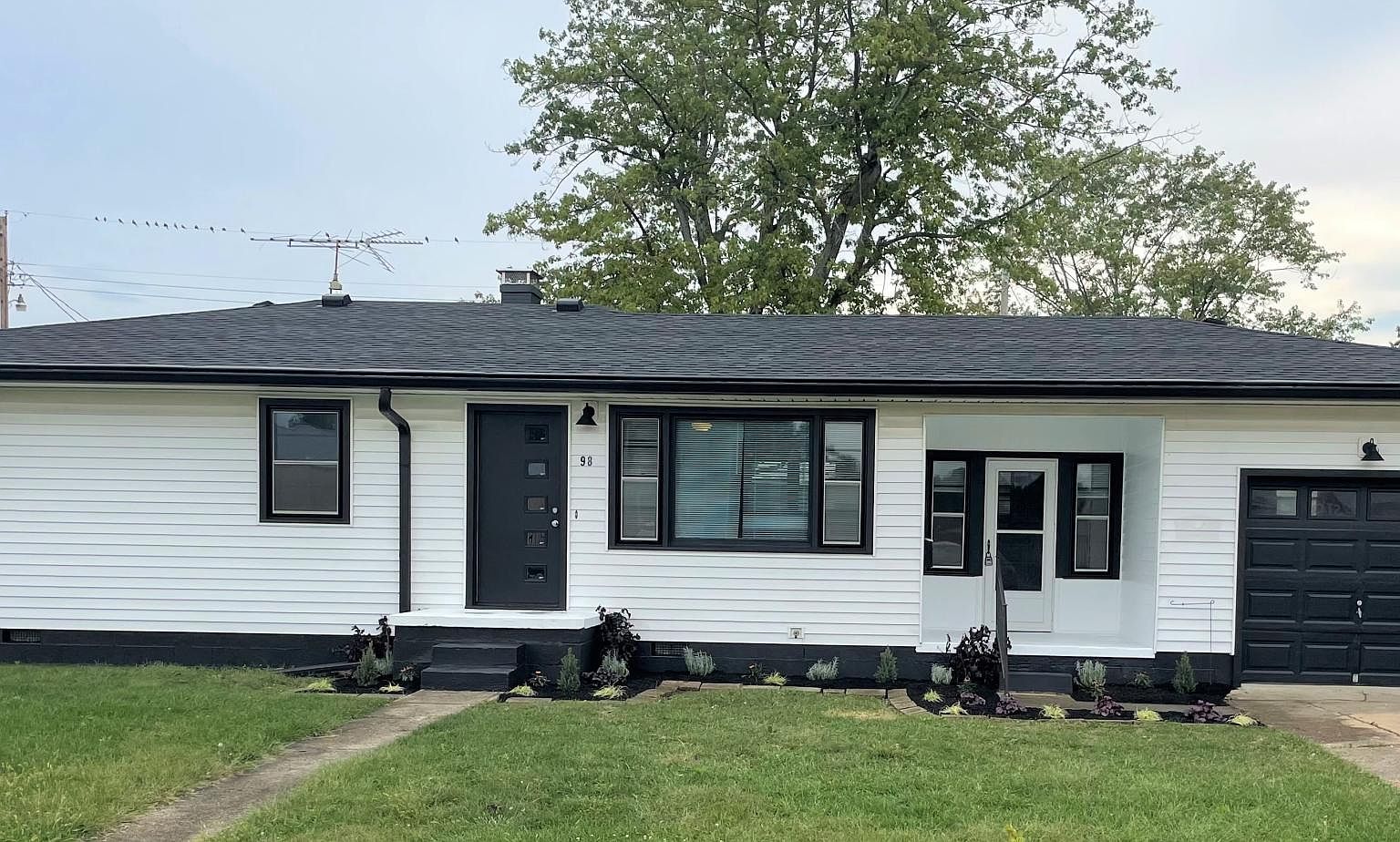 98 N Main St, Bargersville, IN 46106 Zillow