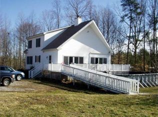 677 Putney Rd, Farmville, VA 23901