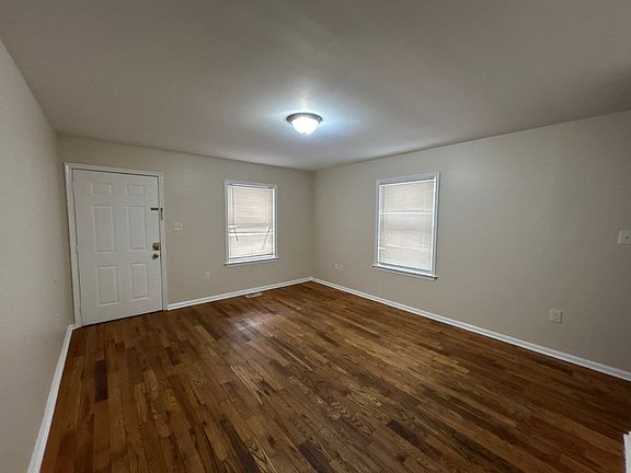 2nd image of 94 Poplar St