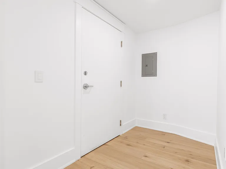 80 9th St E #701 — Photo 5