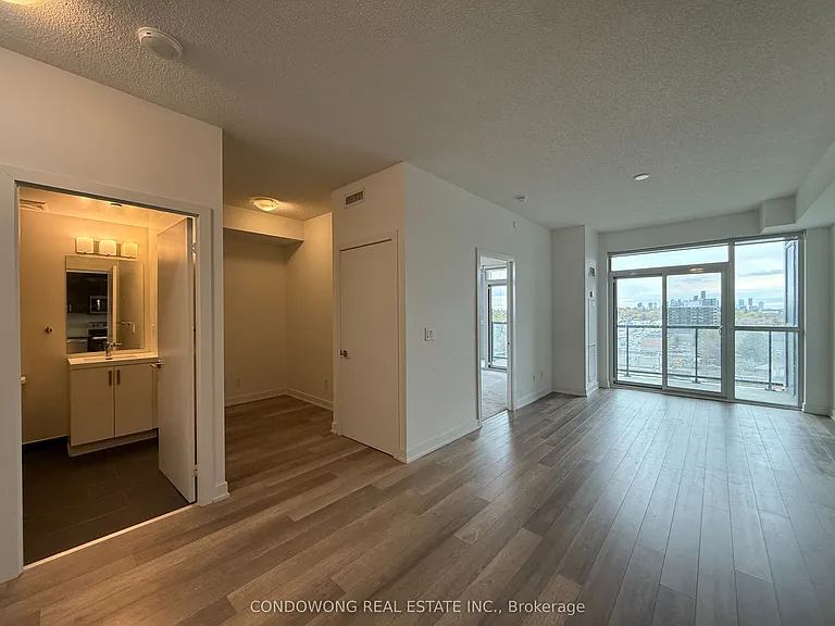 1603 Eglinton Ave W #902 — Photo 3