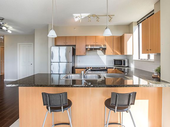 5th image of 511 Rochester Ave #507