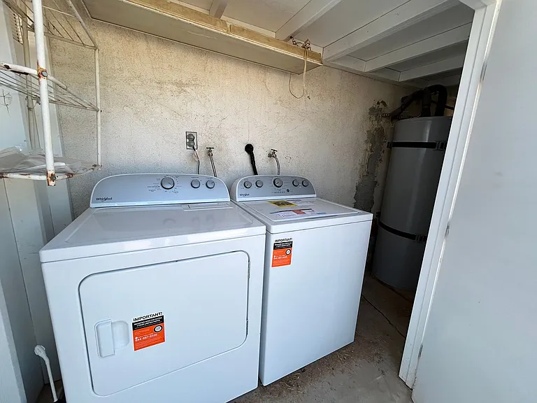 1075 Palo Verde St — Photo 17