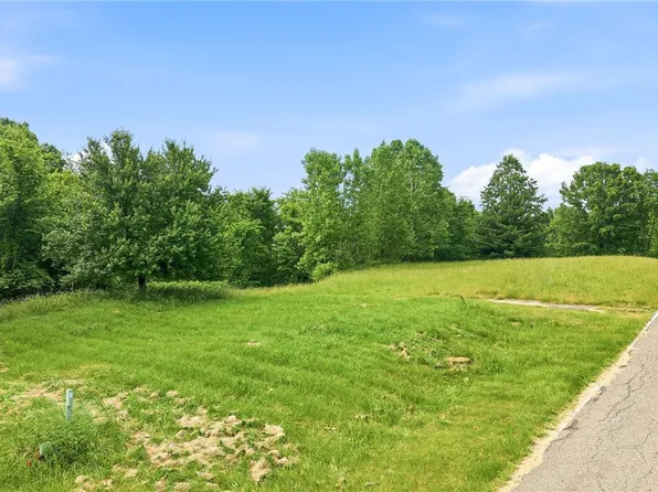 Brookhollow Dr, Warren, OH 44481
