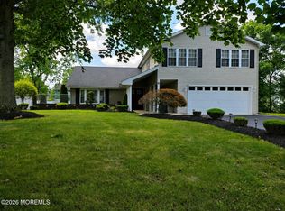 22 Ethan Allen Rd, Freehold, NJ 07728