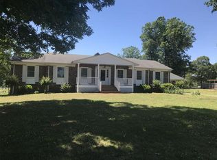 2002 Sharpe Rd, Greensboro, NC 27406