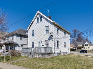 3595 Kimmel Rd, Cleveland, OH 44105