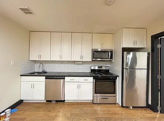 Rented by Hagstrom Management Inc | media 3