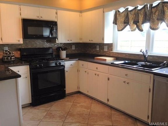 3rd image of 3980 Beardsley Dr
