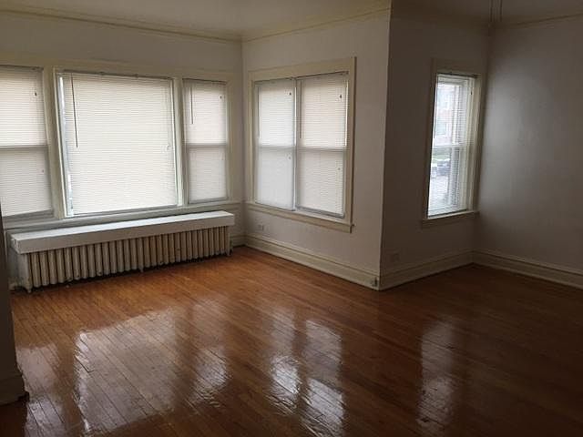 1st image of 6417 N Wayne Ave