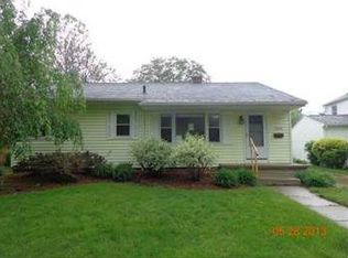 2606 Chatham Rd, Lansing, MI 48910