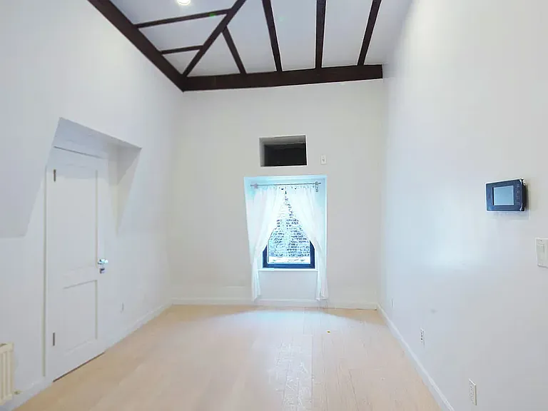 78 Herkimer St #403 — Photo 5