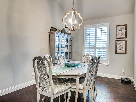 4th image of 2112 Artesia Blvd