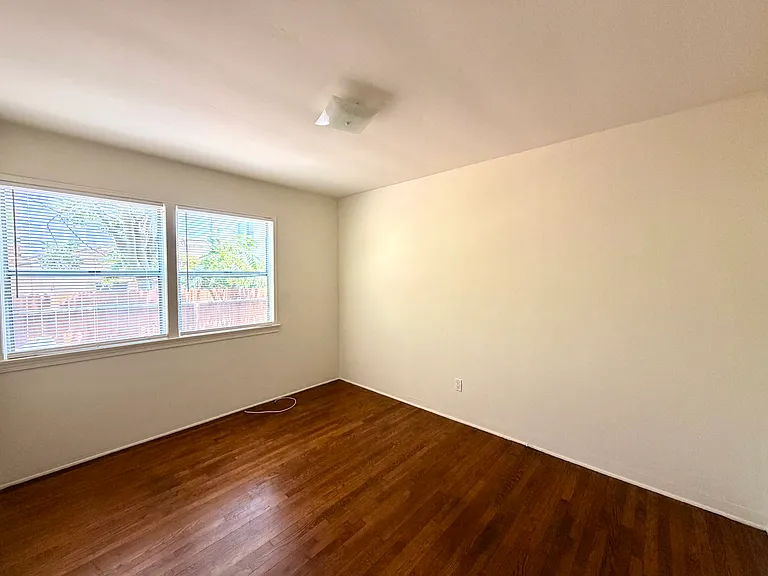 1213 E Ocean Blvd #3 — Photo 20