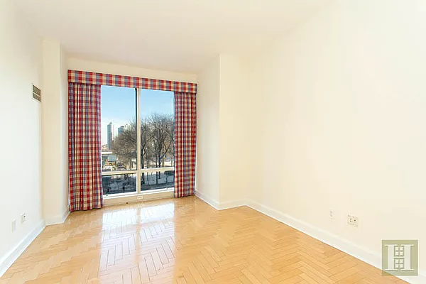 Sold by Halstead Real Estate | media 22