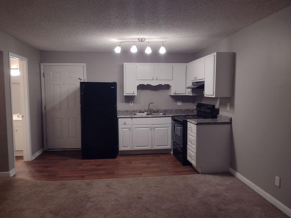 2nd image of 8050 Lenox Ln SW #8051-H