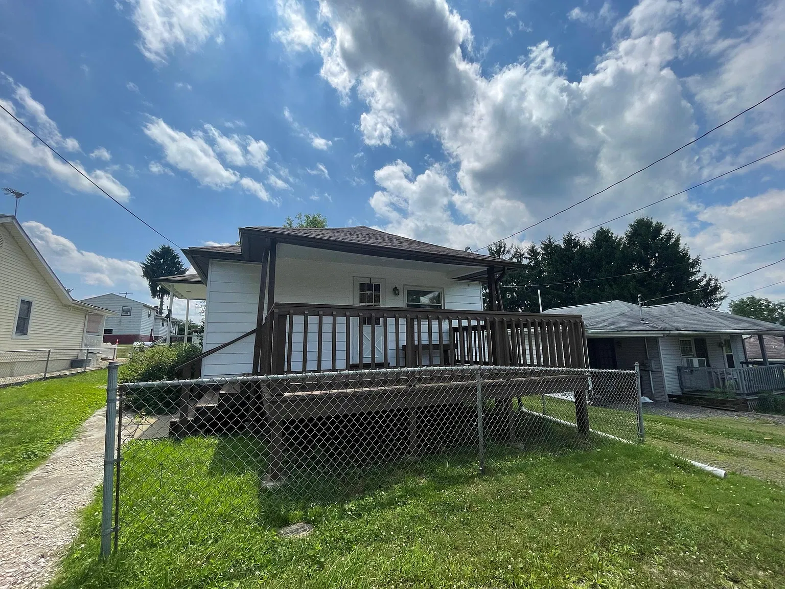 2 bed, 792 sqft, $850 — Photo 1