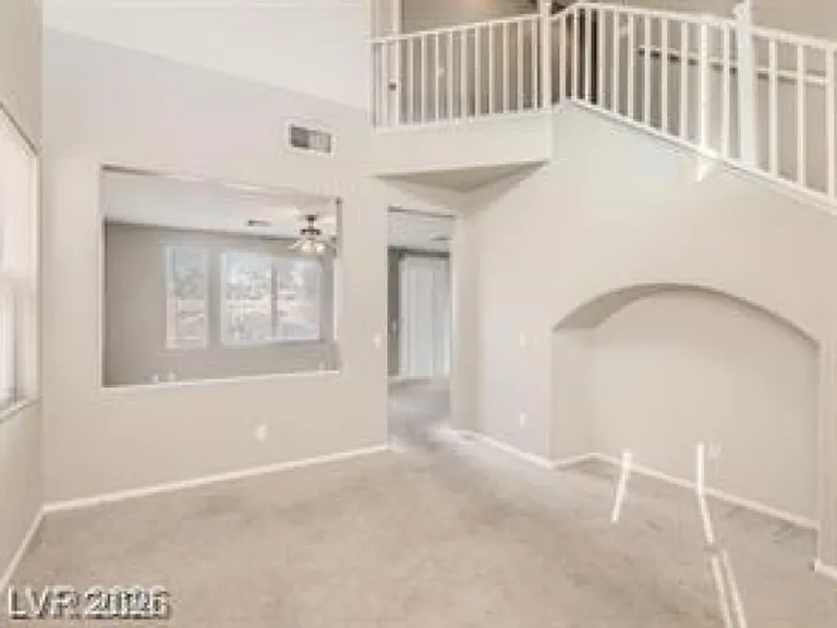 5537 Ayers Cliff St — Photo 7
