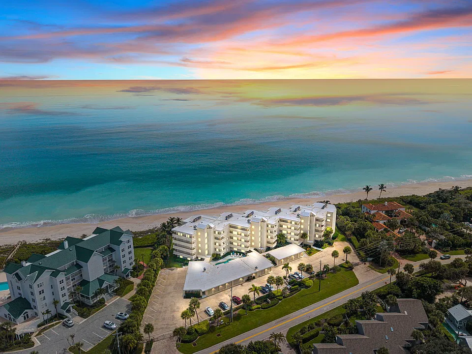 2636 Ocean Dr #105
