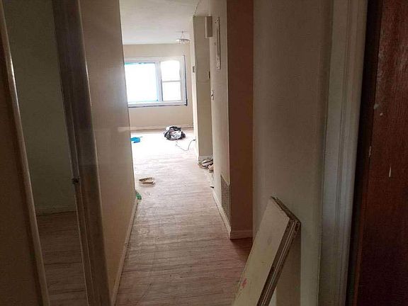 3rd image of 17833 134th Ave #2