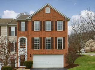 621 Village Green Blvd E, Mars, PA 16046