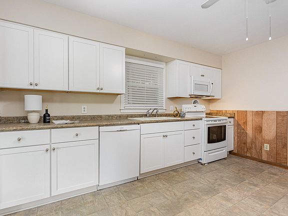 4th image of 4309 Newby Dr