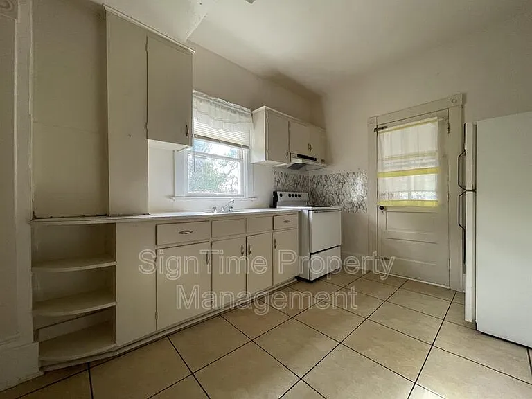 825 Hamilton Blvd #B — Photo 10