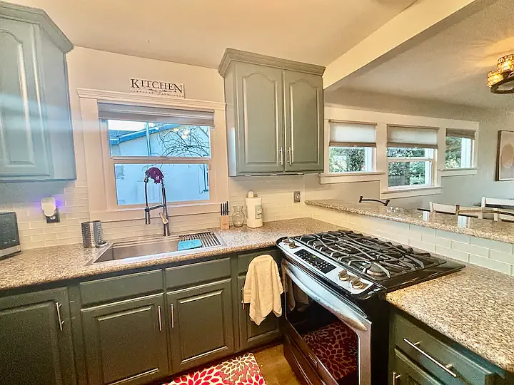 2 bed, 1300 sqft, $3,500 — Photo 1