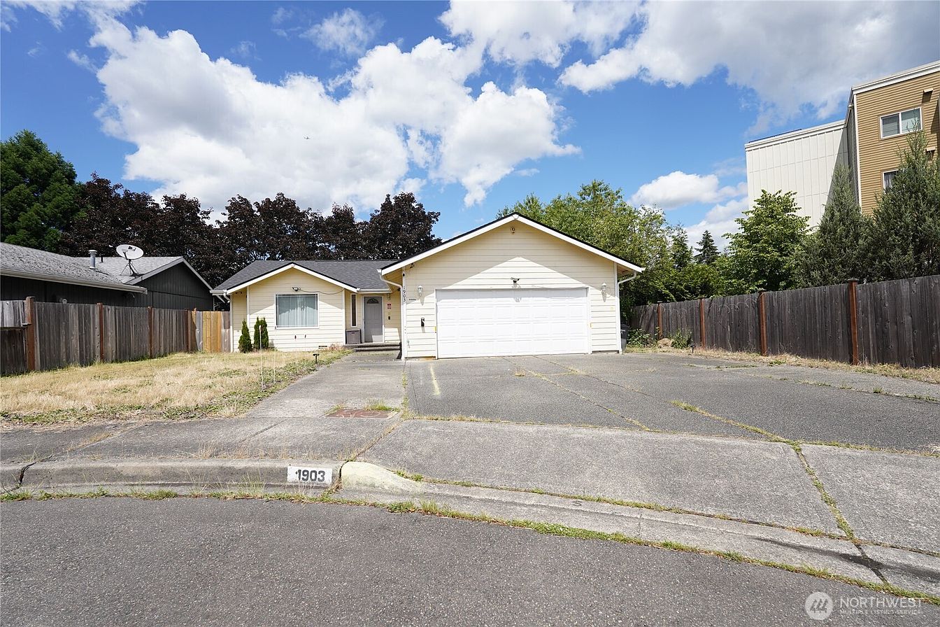 1st image of 1903 O Court SE