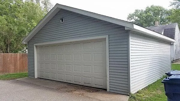 Garage (front - alley access)