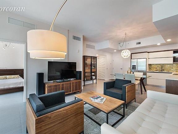 5th image of 2100 Park Ave APT 205