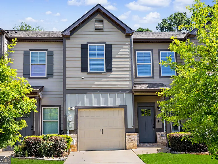 195 Skipjack Ct — Photo 2