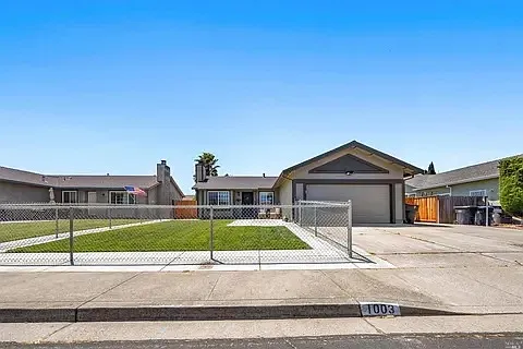 1003 Whistler Dr — Photo 1