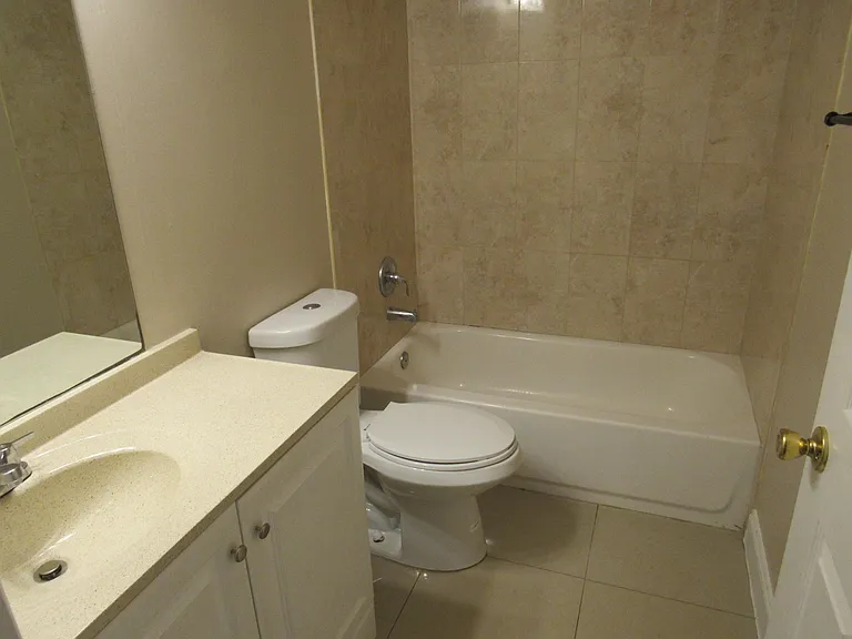 5203 Glencove Ln #5203 — Photo 12