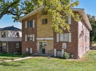 801 N 48th St APT 4, Omaha, NE 68132