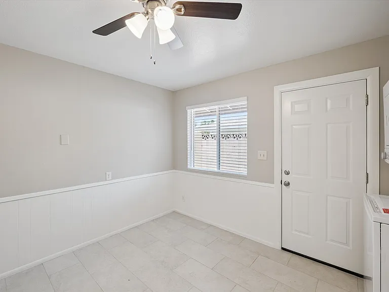 4819 E Cambridge Ave #1 — Photo 41