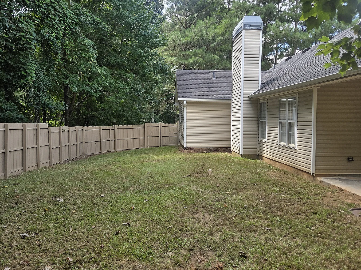 3 bed, 1435 sqft, $2,000 — Photo 4