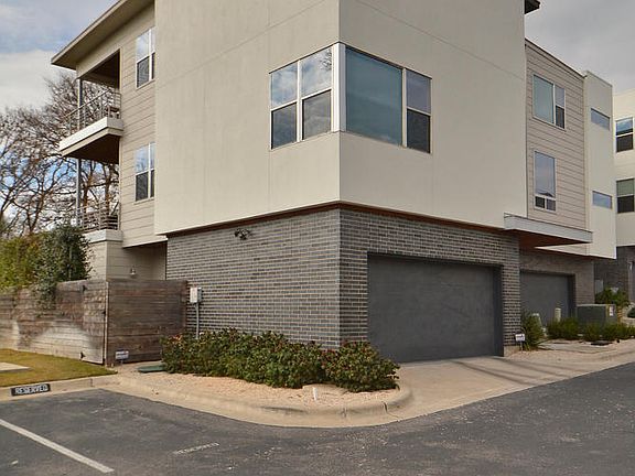 2nd image of 2105 Goodrich #5