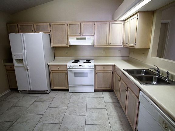 4th image of 349 Mirabelle Dr