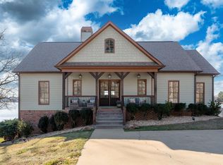 385 Boathouse Cir, Sylacauga, AL 35151