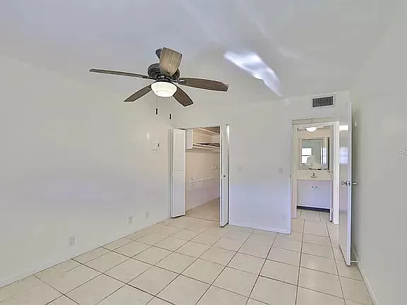 202 Bedford Trl — Photo 11
