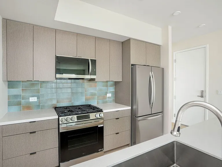 5320 Cartwright Ave — Photo 34